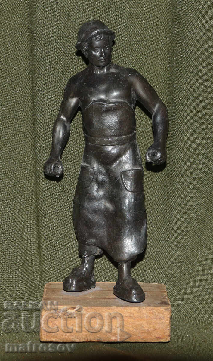 Бронзова скулптура, леяр