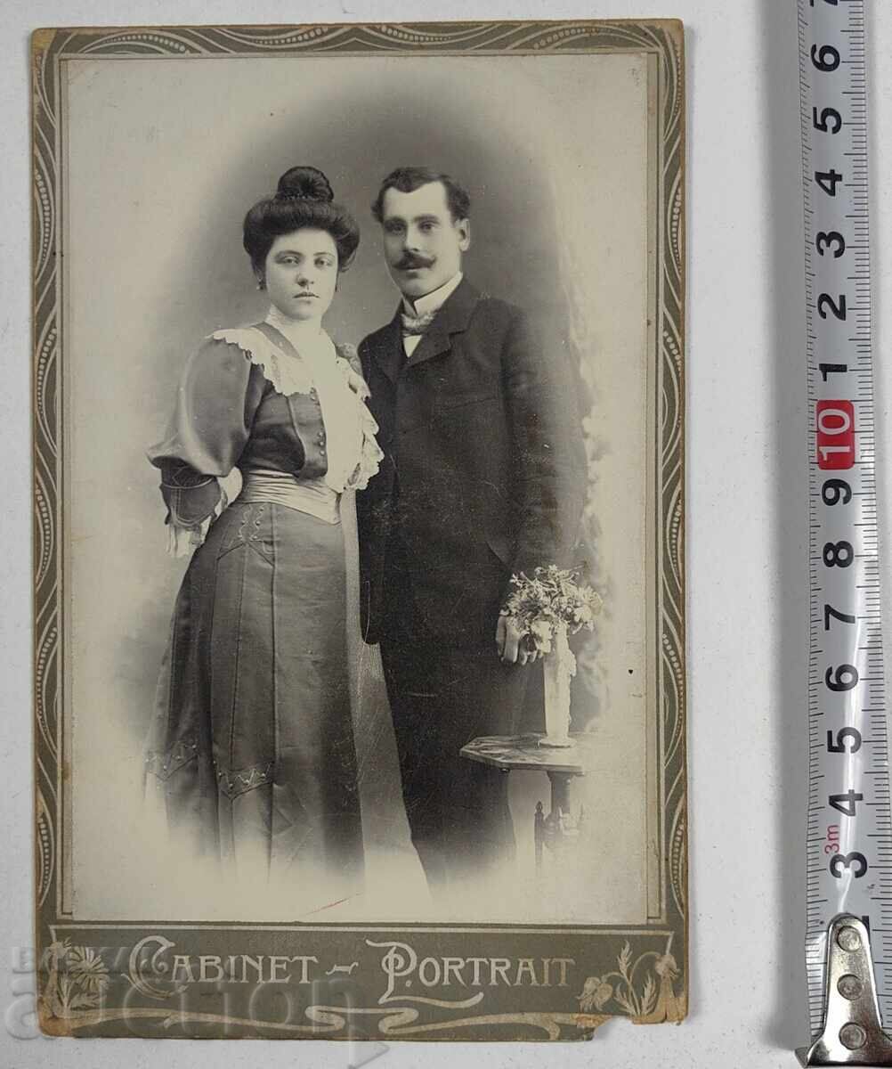 TSVETANA FRATEVA KHRISTO FRATEV FOTOGRAFIE CARTON cu preț 75.00 BGN | € 38.35