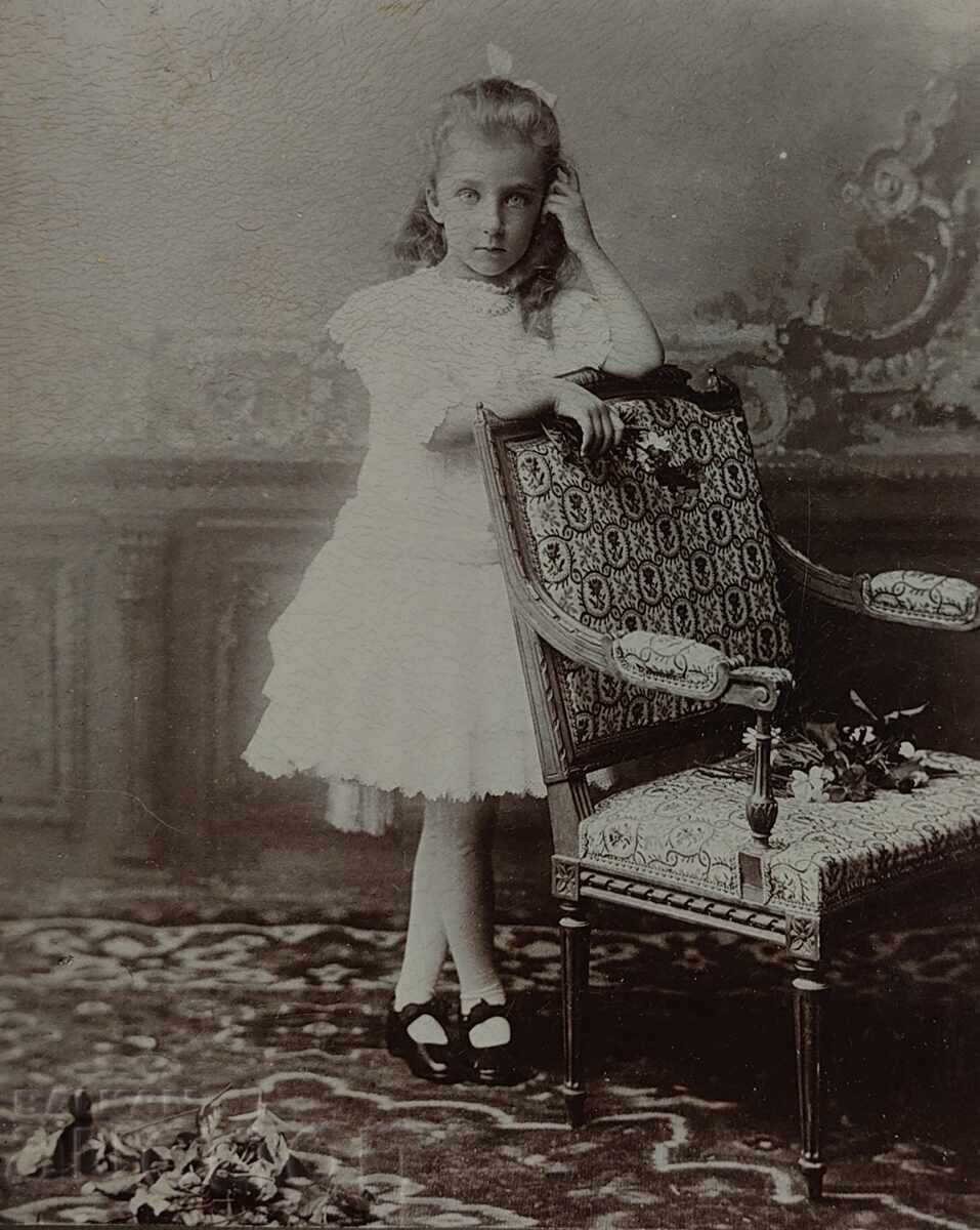 FETIȚĂ SOFIA KARASTOYANOV POZĂ VECHE FOTOGRAFIE CARTON - 5 FETIȚĂ SOFIA KARASTOYANOV POZĂ VECHE FOTOGRAFIE CARTON - 5