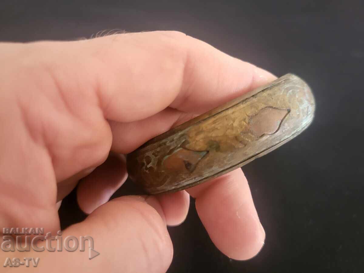 Brățară veche cu preț 30.00 BGN | € 15.34