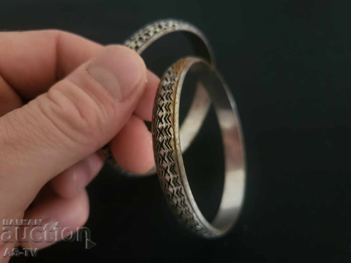 Δημοπρασία 2 τεμ. παλιά βραχιόλια Δημοπρασία 2 τεμ. παλιά βραχιόλια