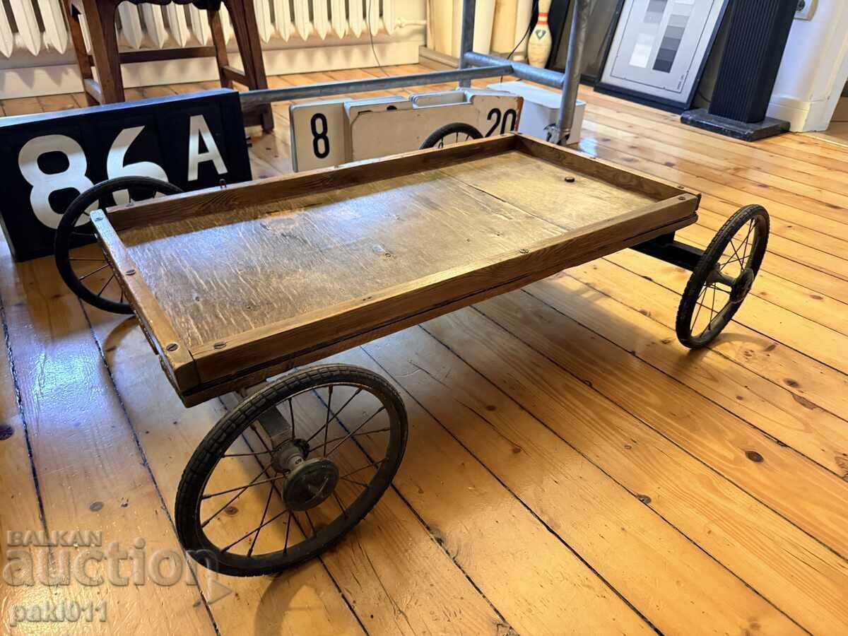 Антикварна маса coffee table НАМАЛЕНА ЦЕНА!