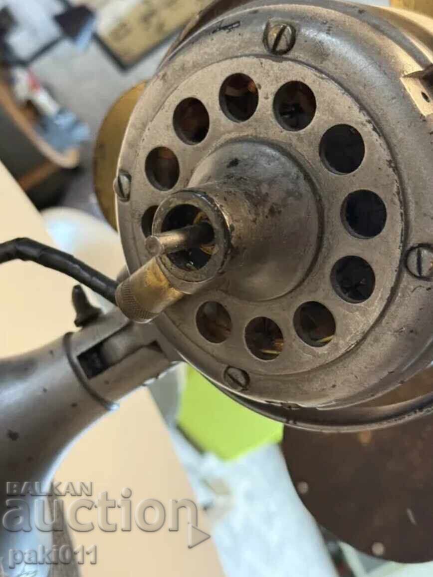 Un ventilator foarte vechi și foarte greu - 5