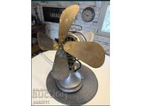 Πολύ παλιός και πολύ βαρύς ανεμιστήρας