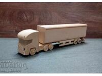 Camion decorativ din lemn cu remorcă DMAR 114MP2