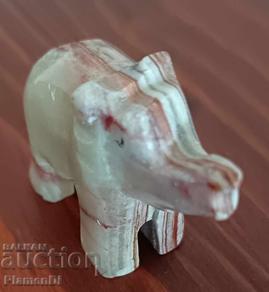 Elephant figurine made of marble onyx - 6