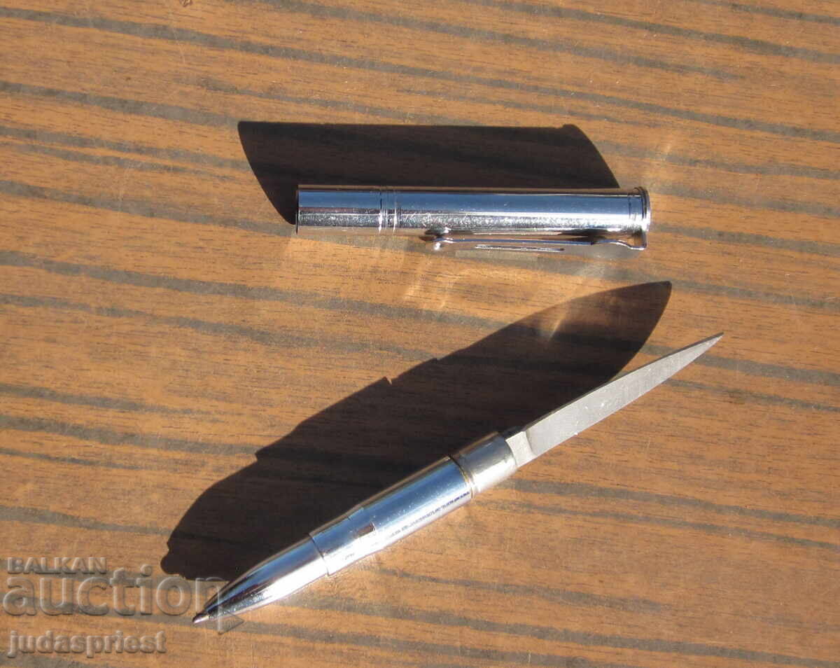 Παλιά μηχανική πένα με μαχαιράκι για γράμματα Παλιά μηχανική πένα με μαχαιράκι για γράμματα