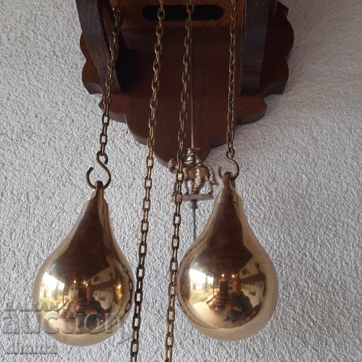 Delivery of Dutch wall clock Delivery of Dutch wall clock