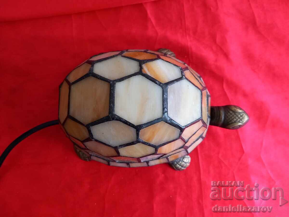 Лампа ТИФАНИ серия Животни КОСТЕУРКА с цена 150.00 лв. | € 76.69