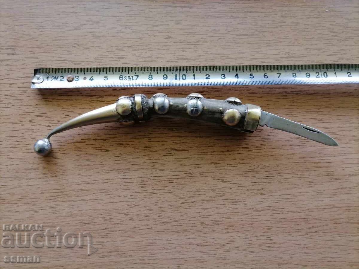 Auction Pocket leg Auction Pocket leg