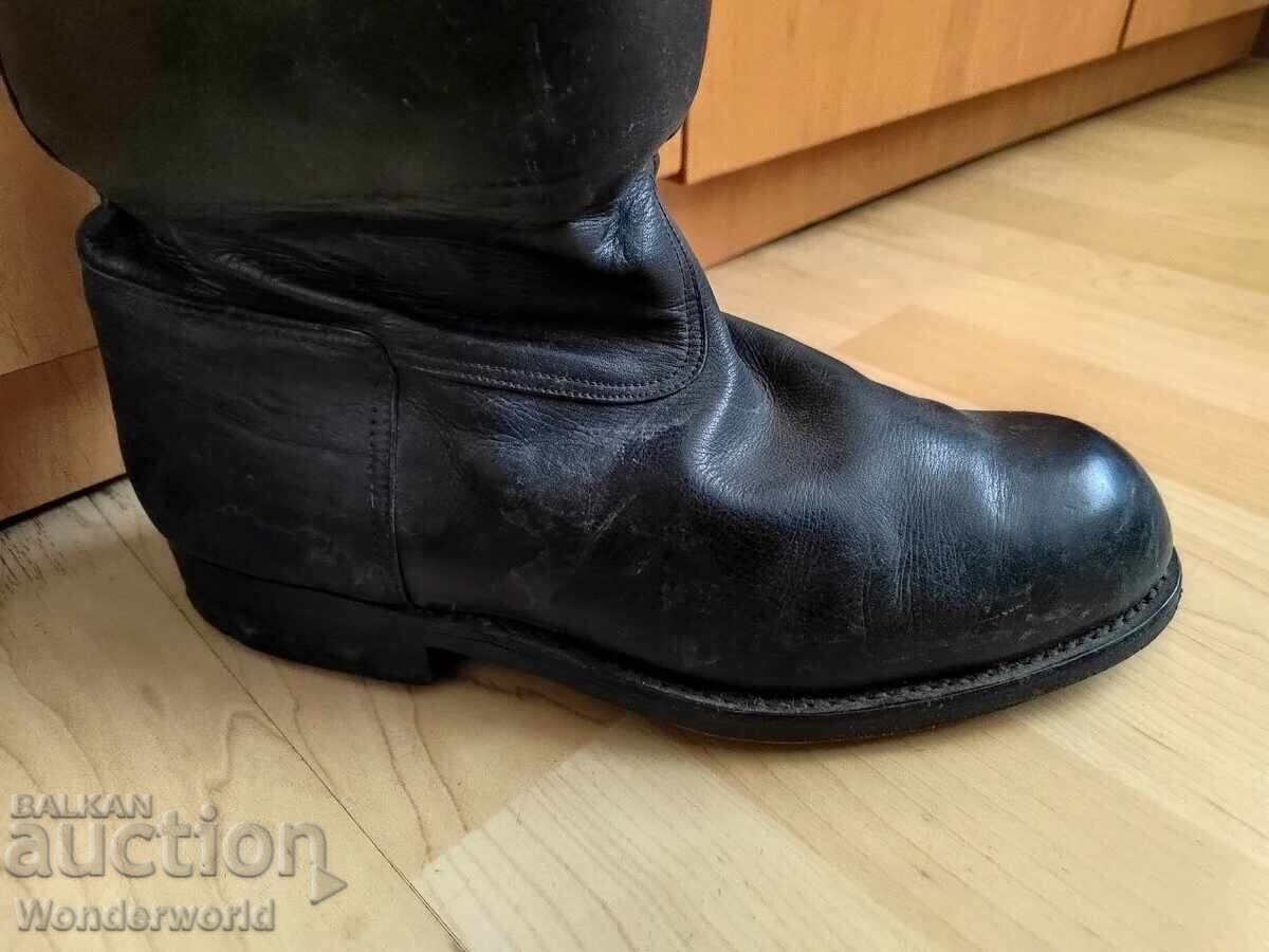 Delivery of Royal military and cavalry boots of the Bulgarian army