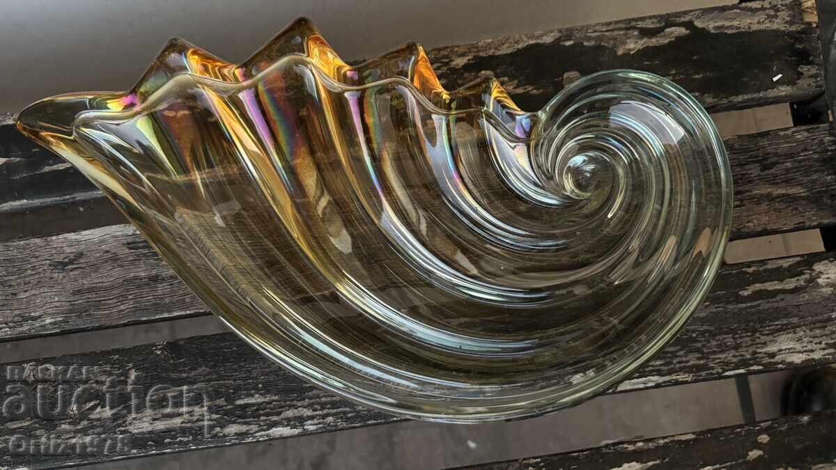 Vintage solid fruit bowl - colored glass