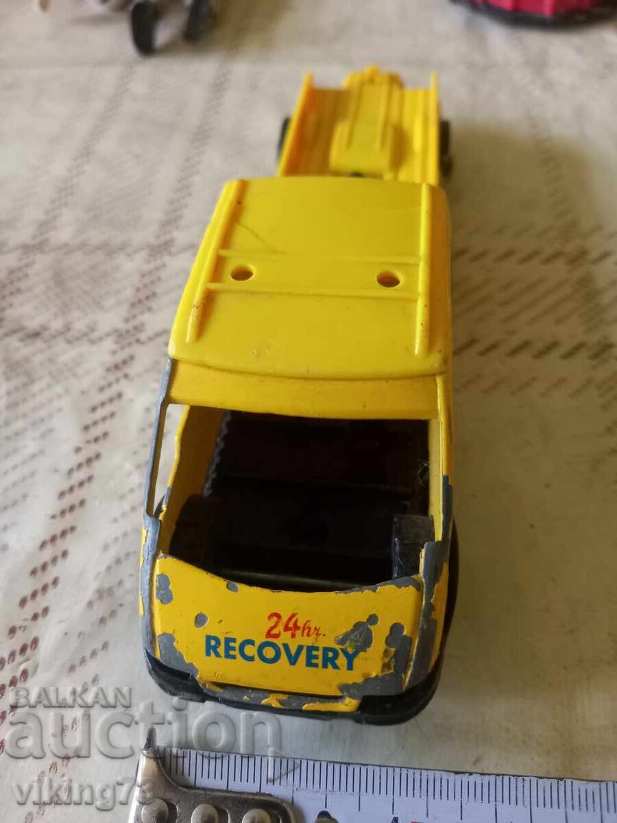 Ретро играчка, камионче. с цена 3.00 лв. | € 1.53 Ретро играчка, камионче. с цена 3.00 лв. | € 1.53