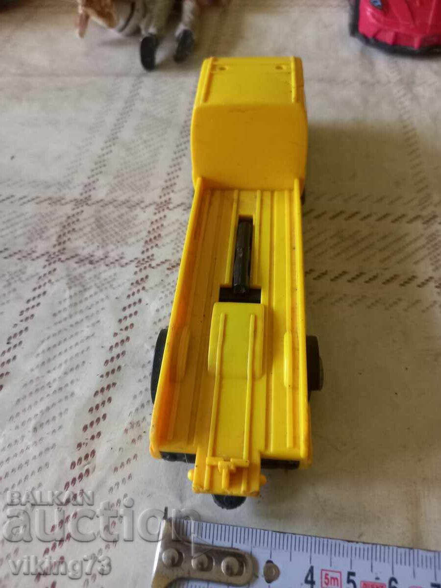 Аукцион Ретро играчка, камионче. Аукцион Ретро играчка, камионче.