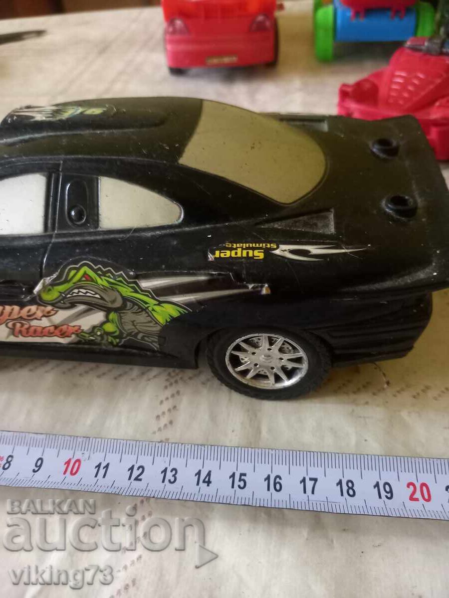 Аукцион Ретро автомобил. с механика Аукцион Ретро автомобил. с механика