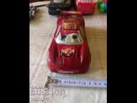 Mașină retro. Cu mecanism