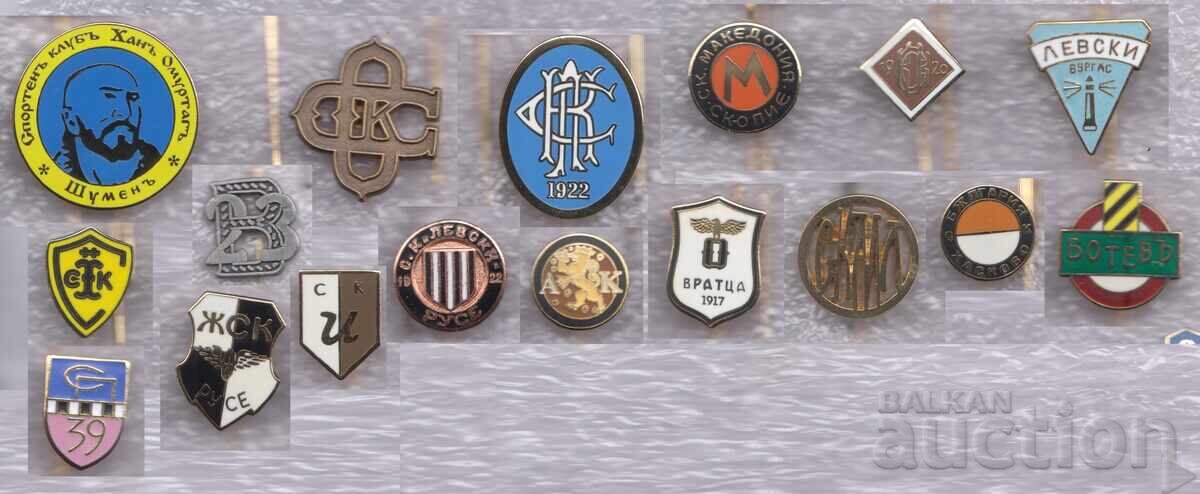 17 стари български футболни значки - реплики 17 стари български футболни значки - реплики