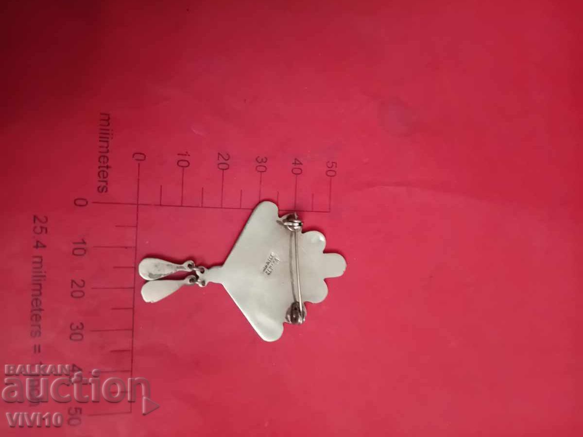 Auction Antique brooch, mother-of-pearl, alpaca, Mexico Auction Antique brooch, mother-of-pearl, alpaca, Mexico