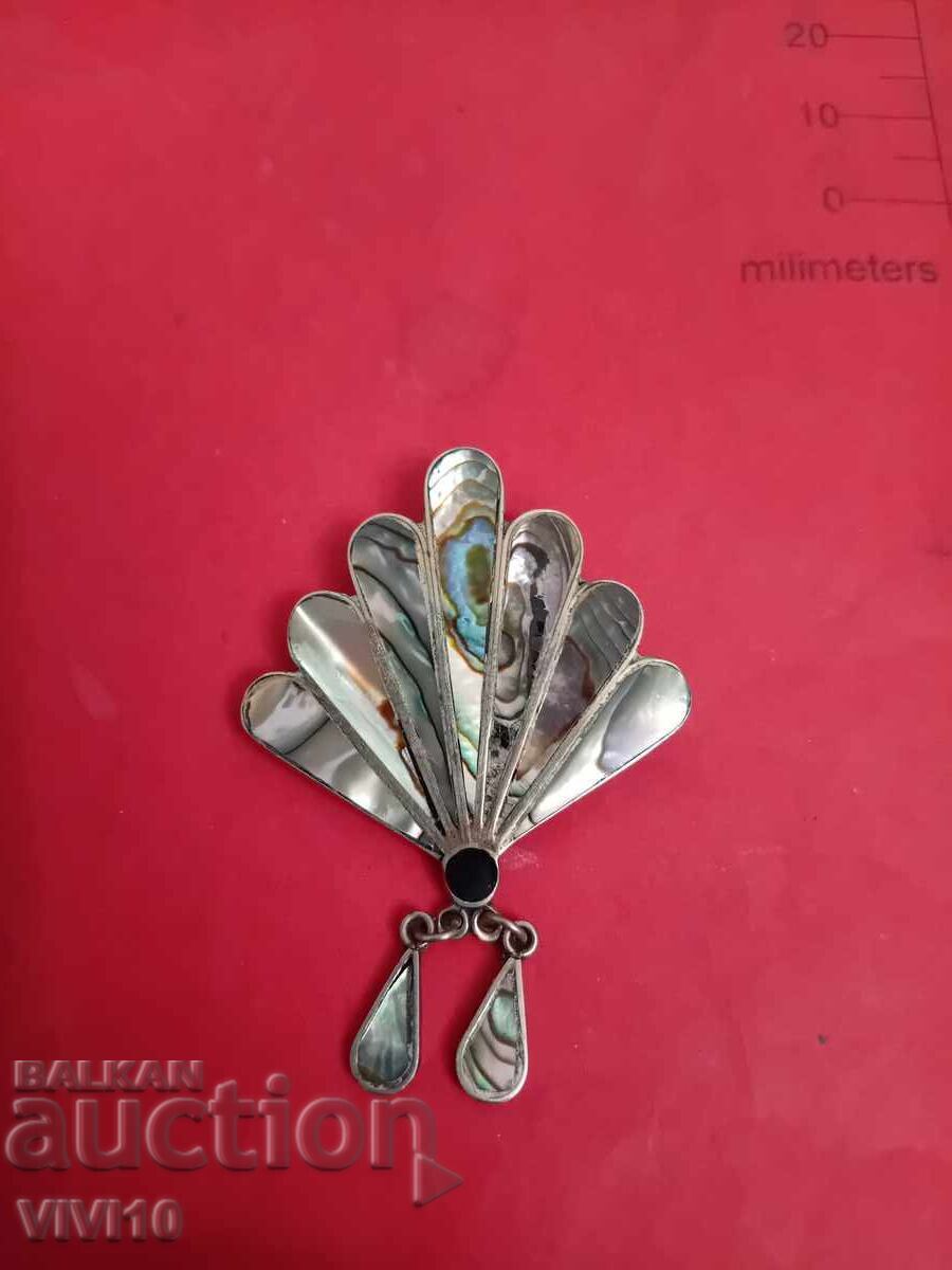 Antique brooch, mother-of-pearl, alpaca, Mexico Antique brooch, mother-of-pearl, alpaca, Mexico