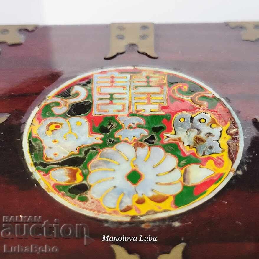 Two Korean Najeonchilgi (Mother-of-Pearl Inlay) Jewelry Boxes - 7