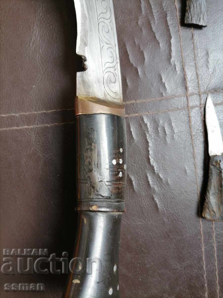 Auction Old Nepali Kukri Auction Old Nepali Kukri