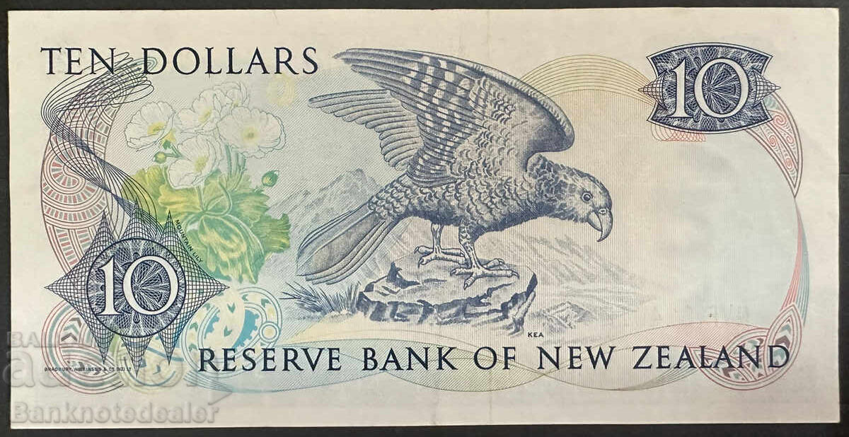 New Zealand 10 Dollars 1985 Pick 172b Reference 4012 with price 60.00 BGN | € 30.68 New Zealand 10 Dollars 1985 Pick 172b Reference 4012 with price 60.00 BGN | € 30.68