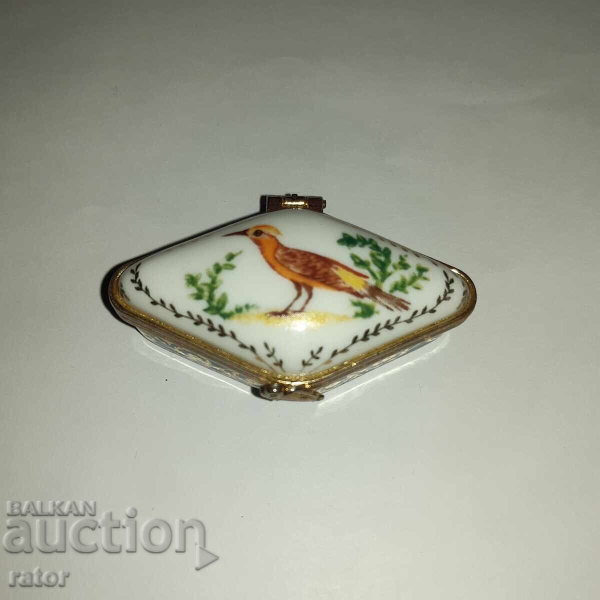 Elegant DEL PRADO Porcelain Box. Porcelain