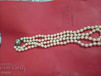 Colier vechi cu perle, închizătoare de argint