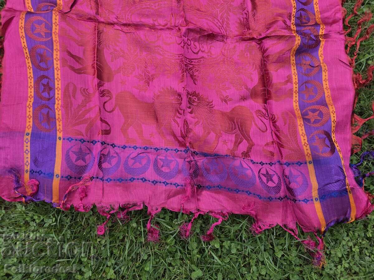 Delivery of Miyak headscarf for costume, original Ottoman silk Delivery of Miyak headscarf for costume, original Ottoman silk