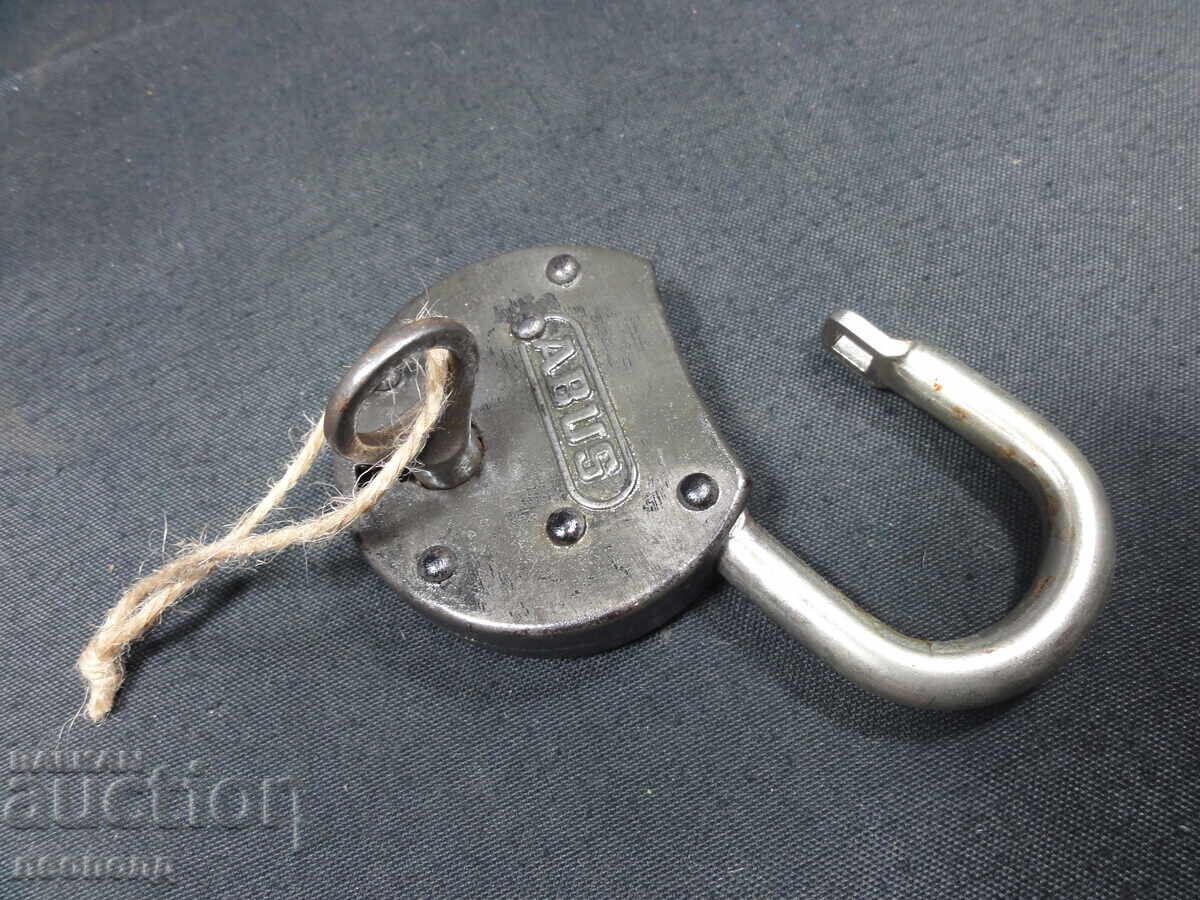 Delivery of OLD RETRO PADLOCK WITH KEY ABUS GERMANY