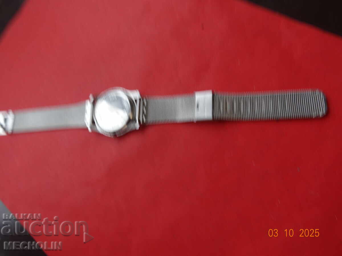 COLLECTOR'S QUARTZ WATCH MILVAY JAPANESE - 6