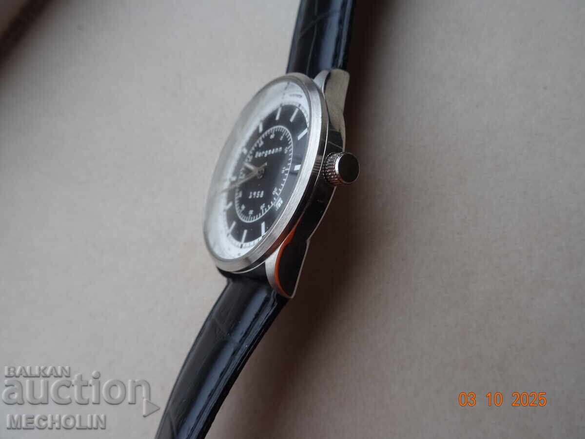 Delivery of COLLECTOR'S WATCH 33