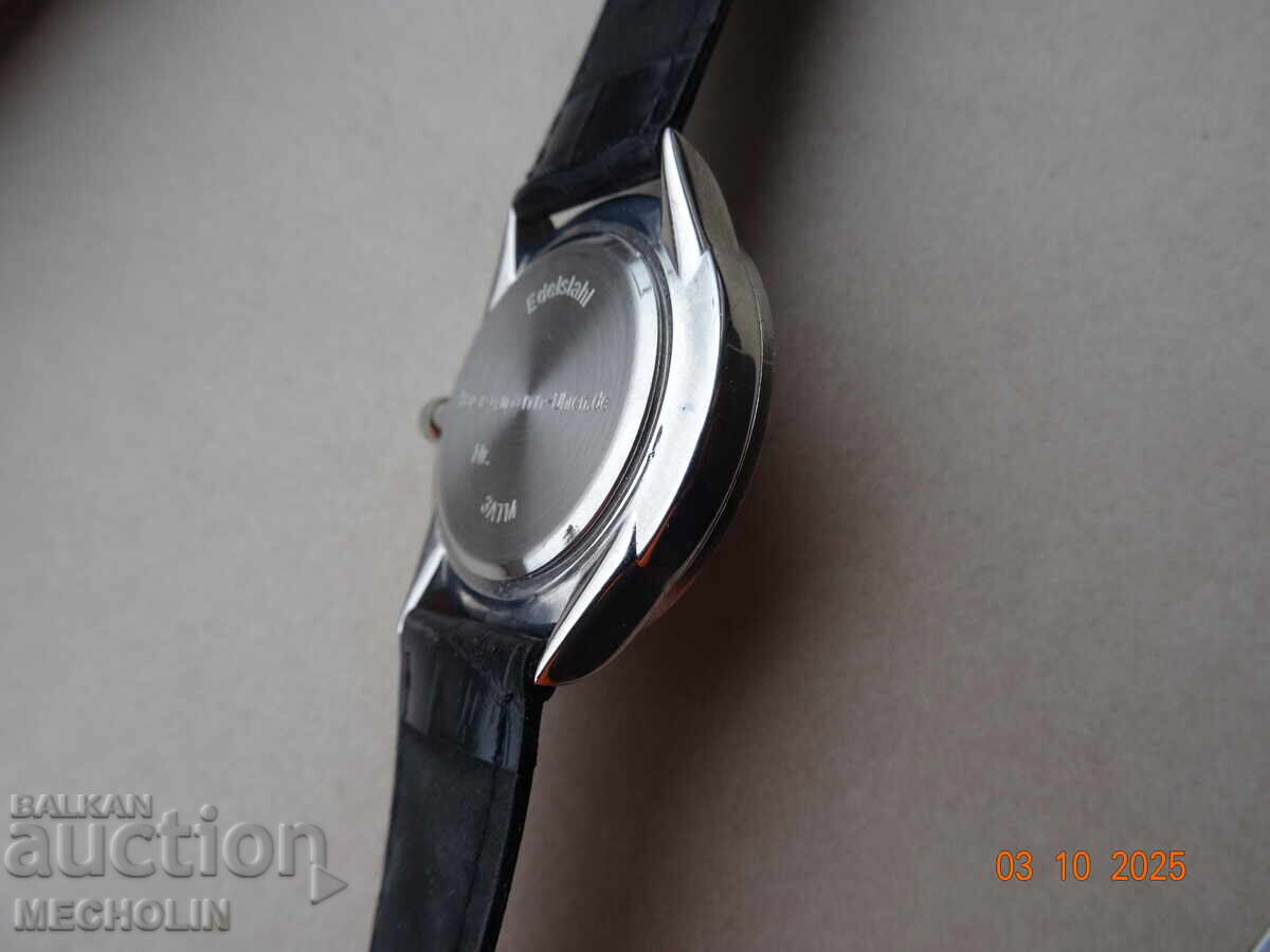 COLLECTOR'S WATCH 33 - 6