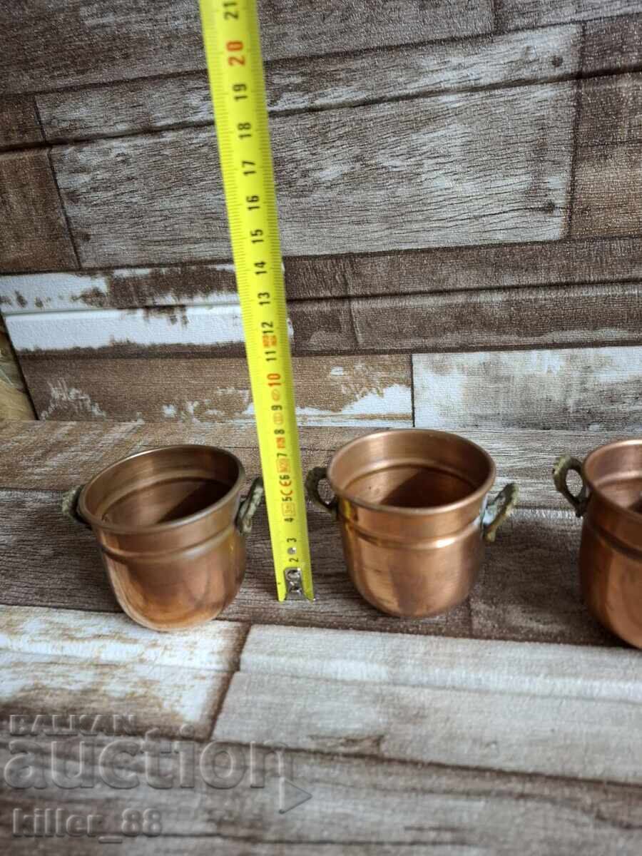 Μικρά μίνι δοχεία με τιμή 30.00 BGN | € 15.34 Μικρά μίνι δοχεία με τιμή 30.00 BGN | € 15.34