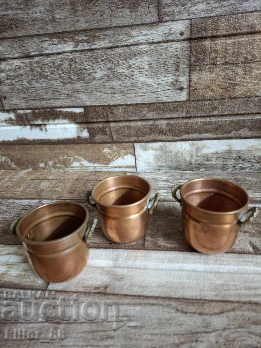 Μικρά μίνι δοχεία Μικρά μίνι δοχεία