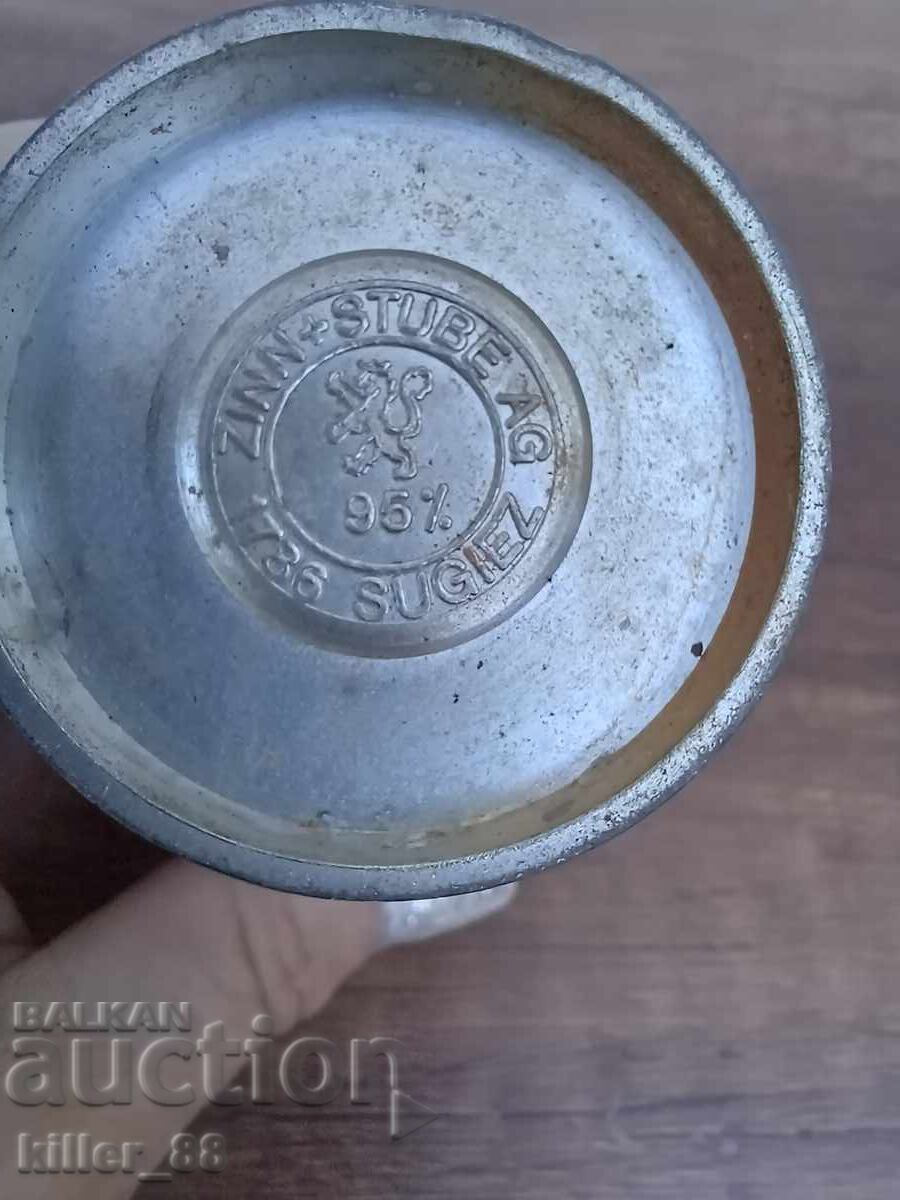 Tin bowls with ornaments - 7 Tin bowls with ornaments - 7