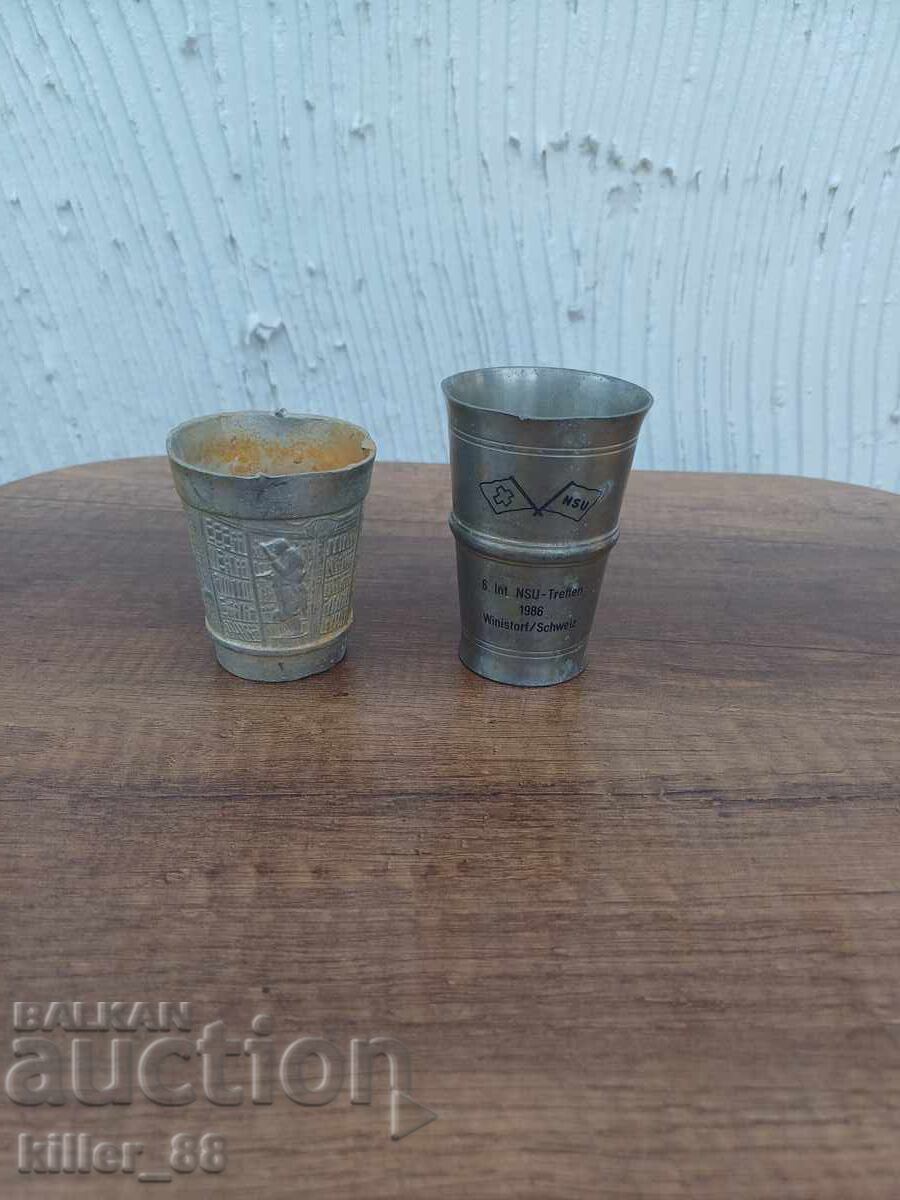 Tin bowls with ornaments Tin bowls with ornaments