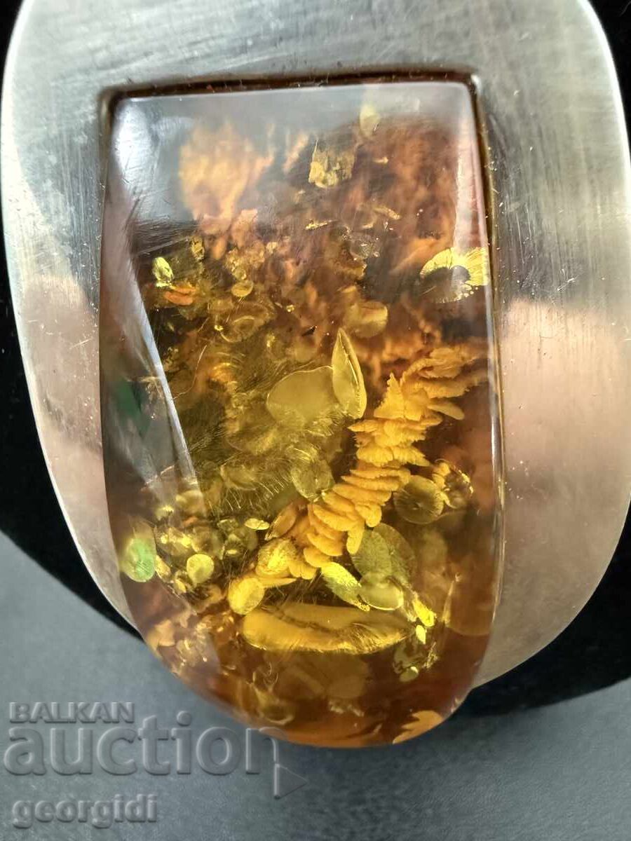 Παράδοση Ασημένιο μενταγιόν με Κεχριμπάρι. Νο. 7414 Παράδοση Ασημένιο μενταγιόν με Κεχριμπάρι. Νο. 7414