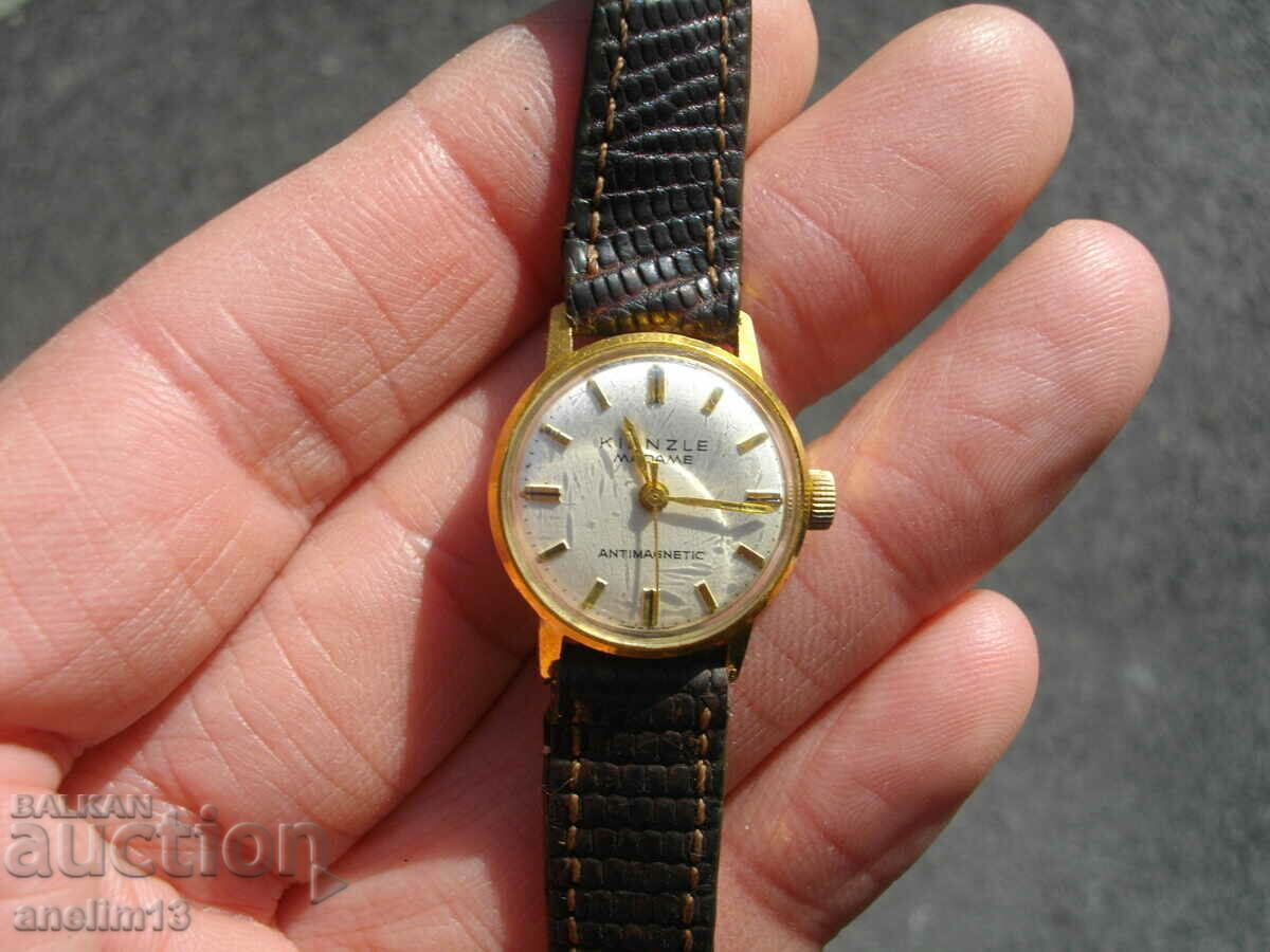 Auction  KIENZLE GOLD LADIES WATCH