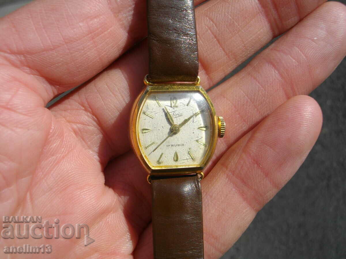 ПОЗЛАТЕН ДАМСКИ ЧАСОВНИК BIFORA с цена 20.00 лв. | € 10.23