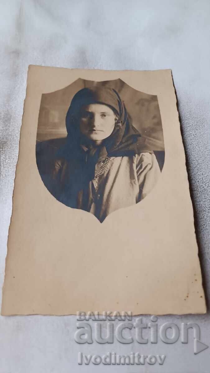 Φωτογραφία Νεαρή γυναίκα Φωτογραφία Νεαρή γυναίκα