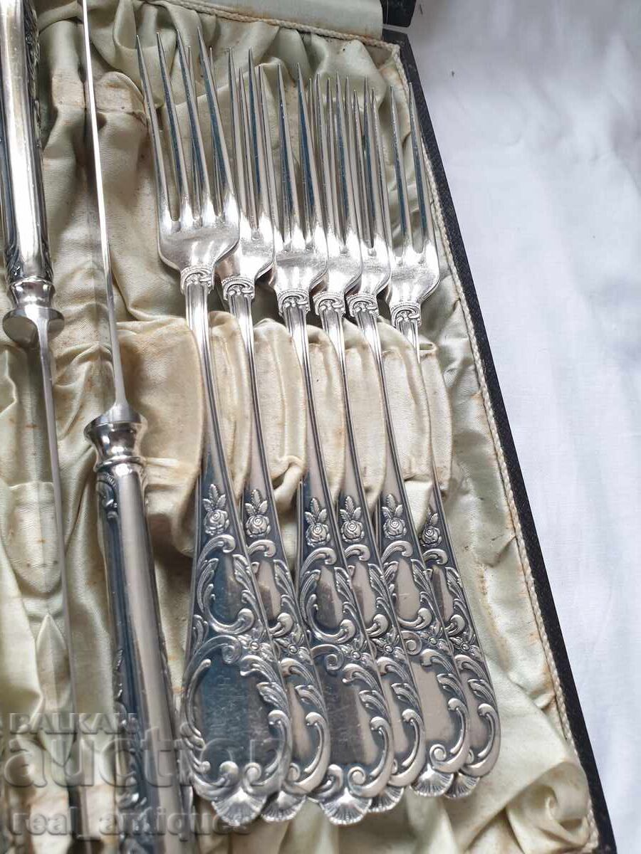 Παράδοση Σετ επάργυρα σκεύη