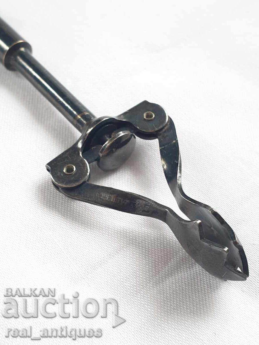 Посребрена щипка за захар с цена 32.00 лв. | € 16.36