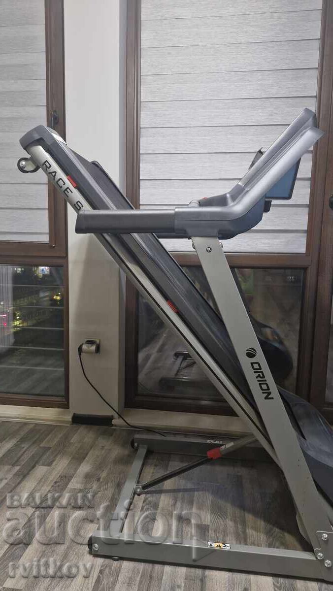 Livrarea Bandă de alergat Orion Race S1