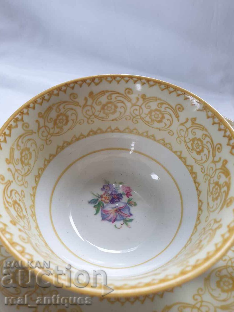 Porcelain set with price 42.00 BGN | € 21.47