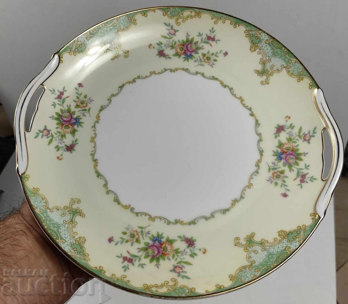 Δημοπρασία Ιαπωνική συλλεκτική πορσελάνινη πιατέλα, μαρκαρισμένη, άθικτη Δημοπρασία Ιαπωνική συλλεκτική πορσελάνινη πιατέλα, μαρκαρισμένη, άθικτη