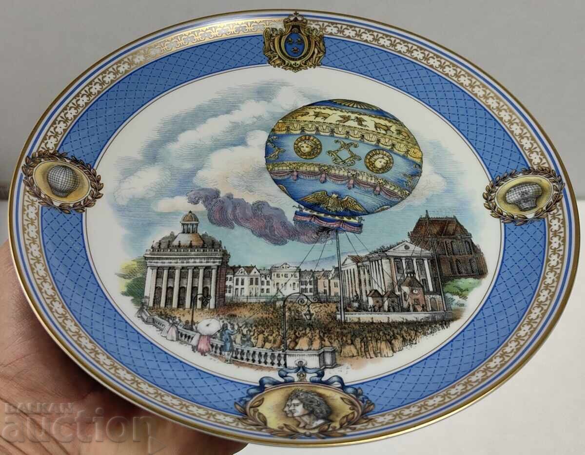 Auction  LIMOGES COLLECTOR'S PORCELAIN PLATE, MARKED