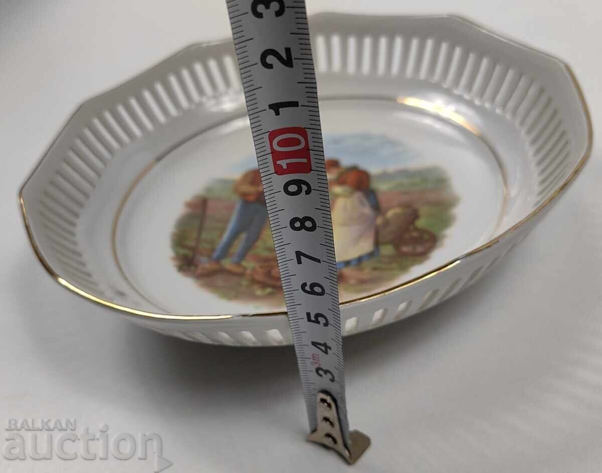 Delivery of SCHUMANN COLLECTOR'S PORCELAIN PLATE MARKED