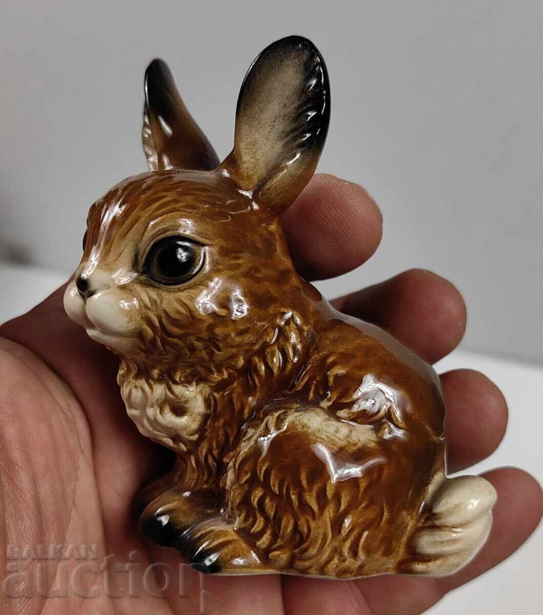 GOEBEL ГЬОБЕЛ ЗАЙЧЕ ЗДРАВА ПОРЦЕЛАНОВА ФИГУРКА МАРКИРАНА