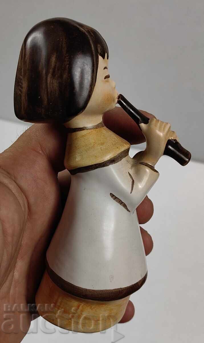 Auction  GOEBEL COLLECTOR'S PORCELAIN FIGURE MARKED